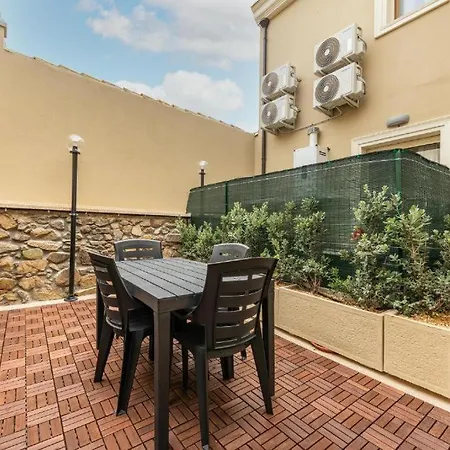 Casa Sofia * Вилласимиус